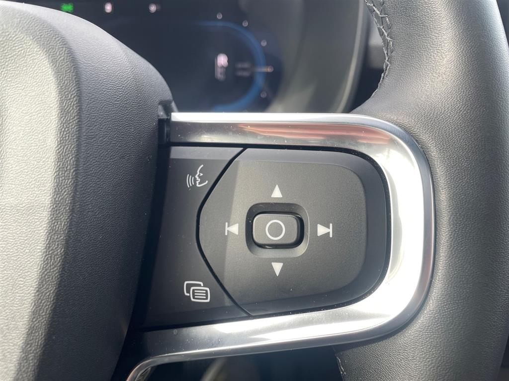 Volvo EX40 Black Edition billede 18