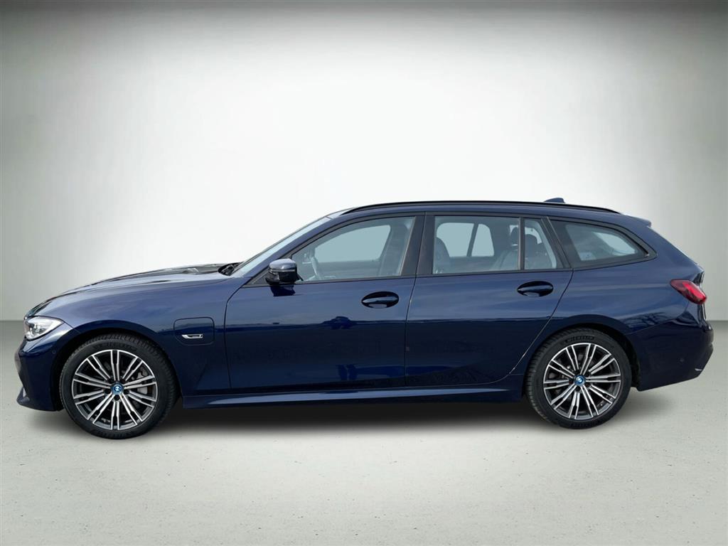 BMW 330e M-Sport billede 2