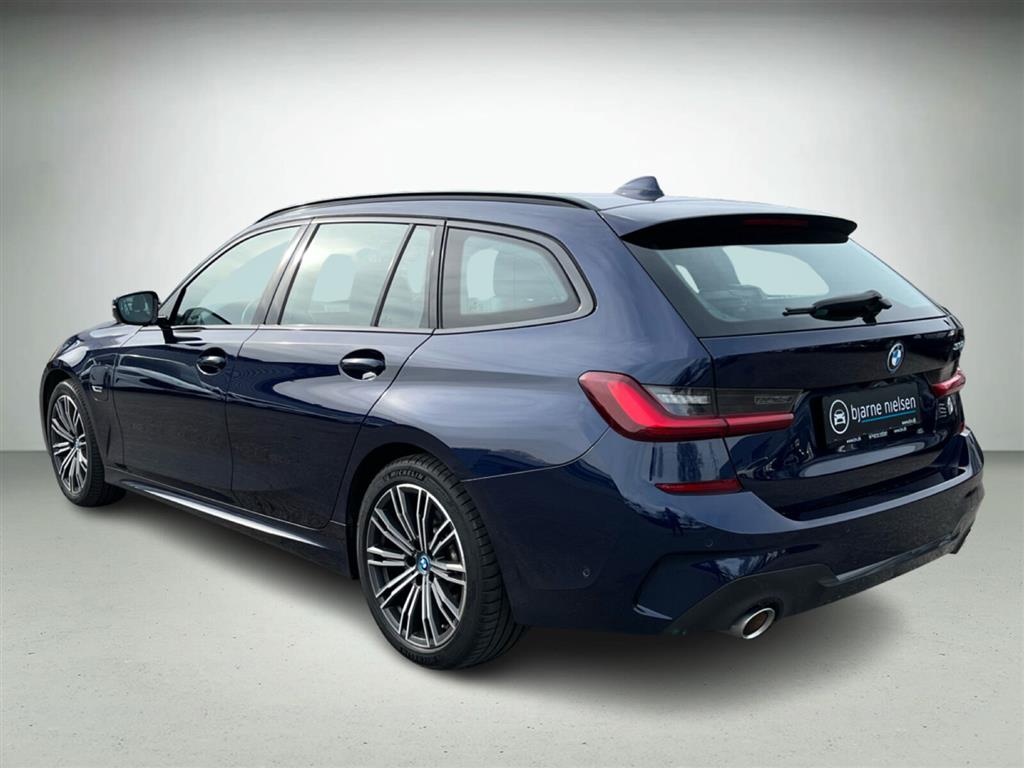 BMW 330e M-Sport billede 3