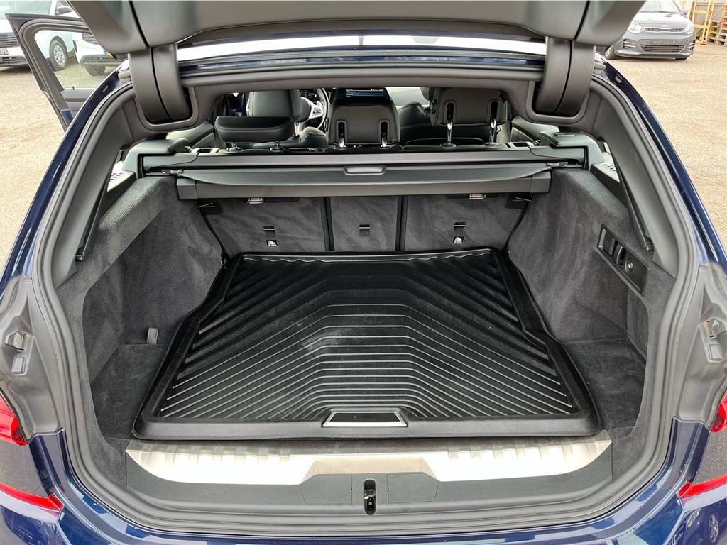 BMW 330e M-Sport billede 19