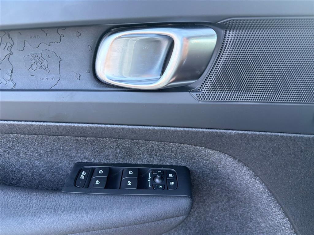 Volvo XC40 Plus billede 17