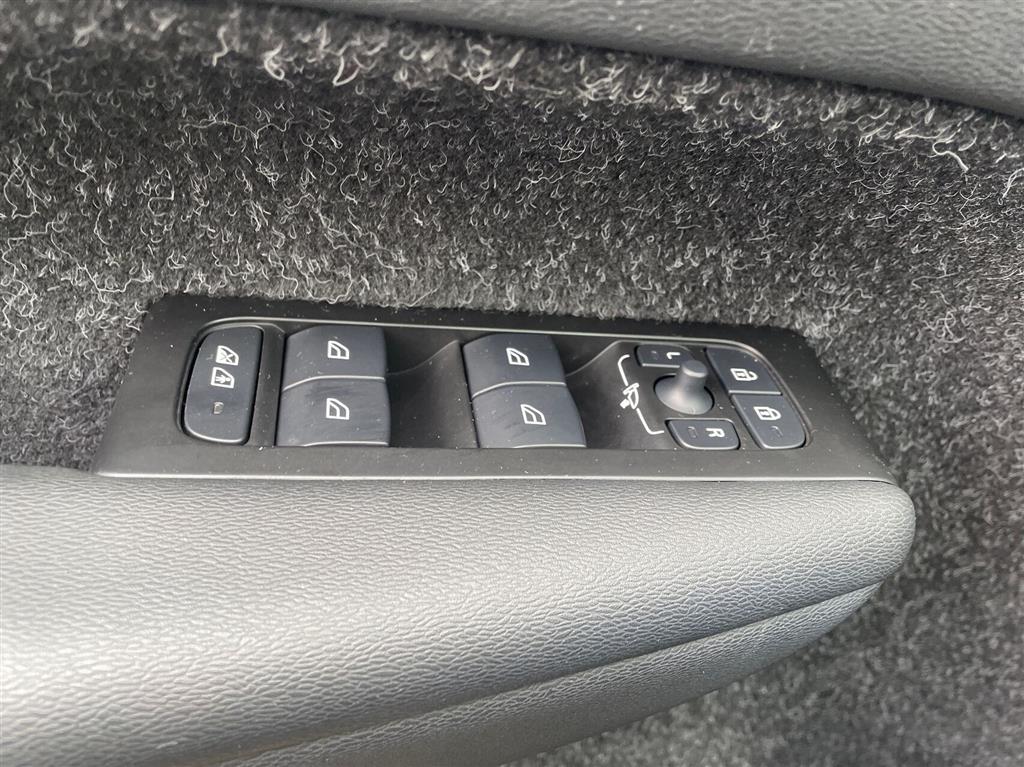 Volvo XC40 R-design billede 17