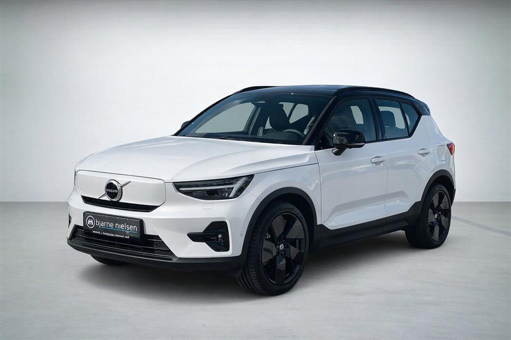 Volvo EX40 Black Edition