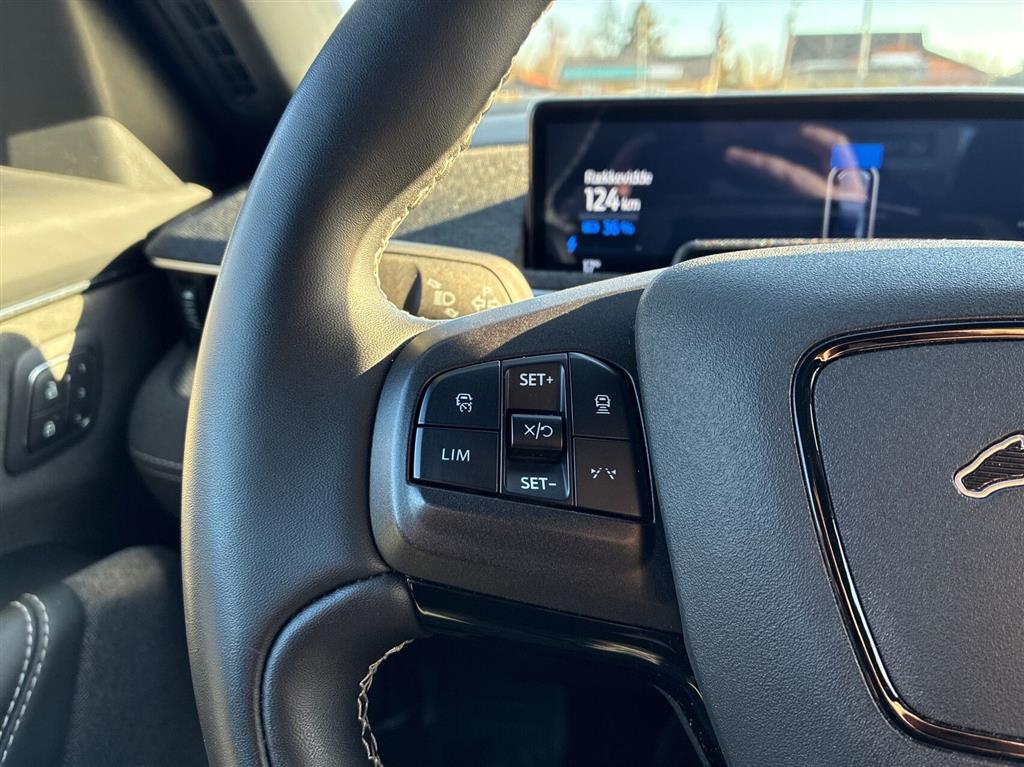 Ford Mustang Mach-E UR billede 17