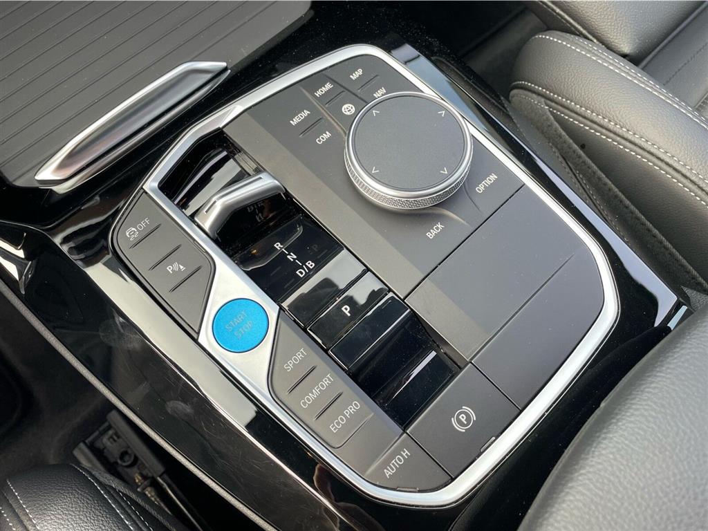 BMW iX3 M-Sport Charged billede 11