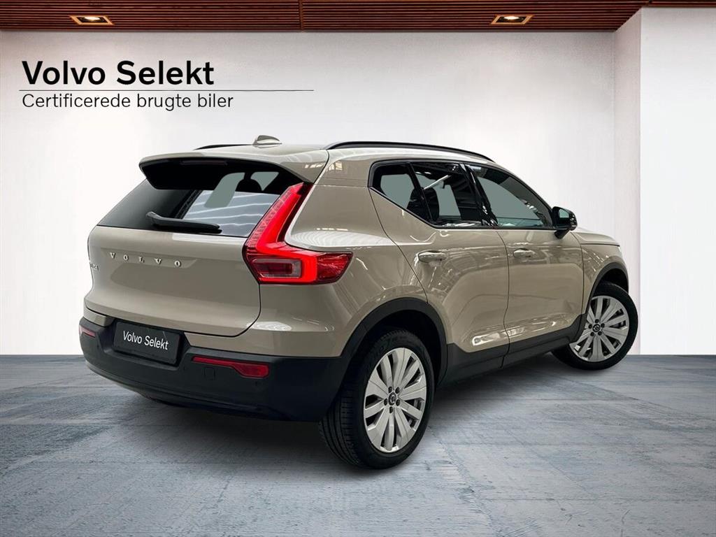 Volvo EX40 Core billede 2