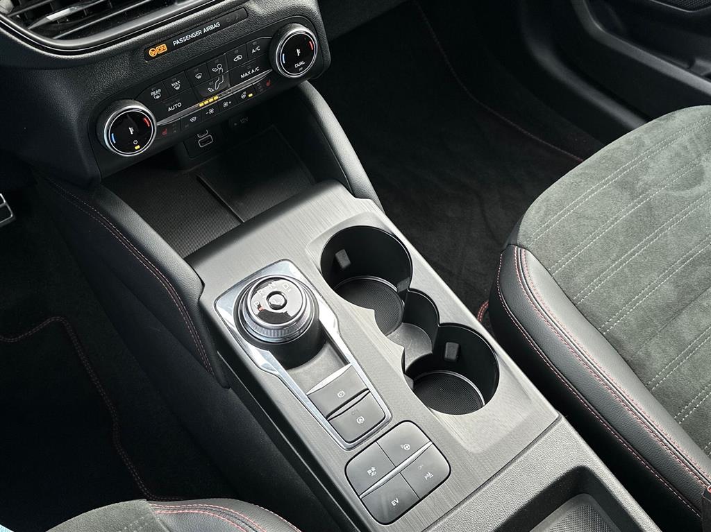 Ford Kuga ST-Line X billede 18