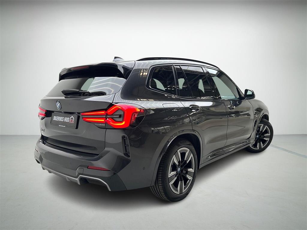BMW iX3 M-Sport Charged billede 2