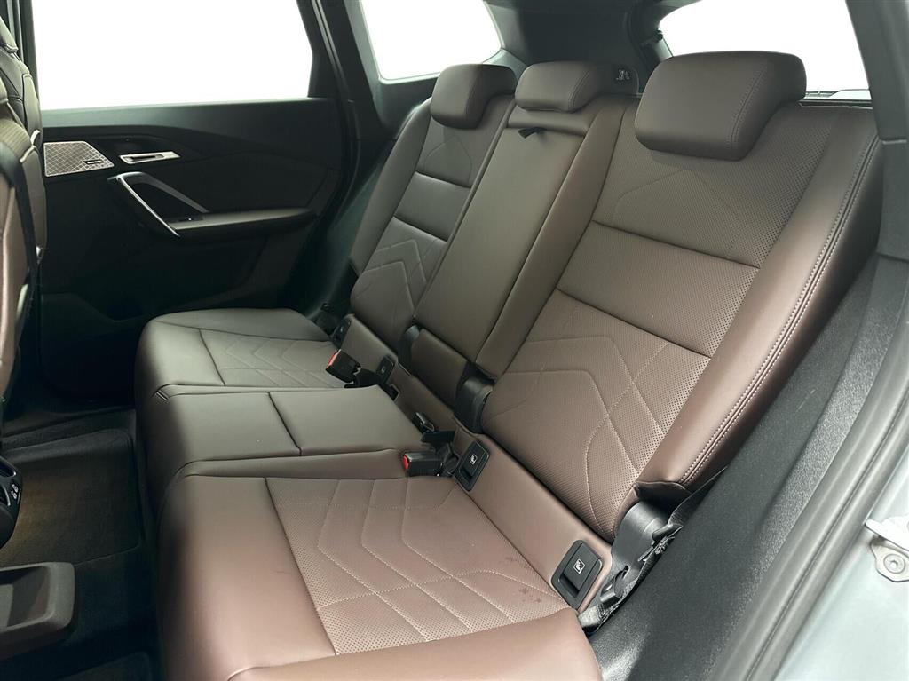 BMW iX1 Fully Charged billede 13