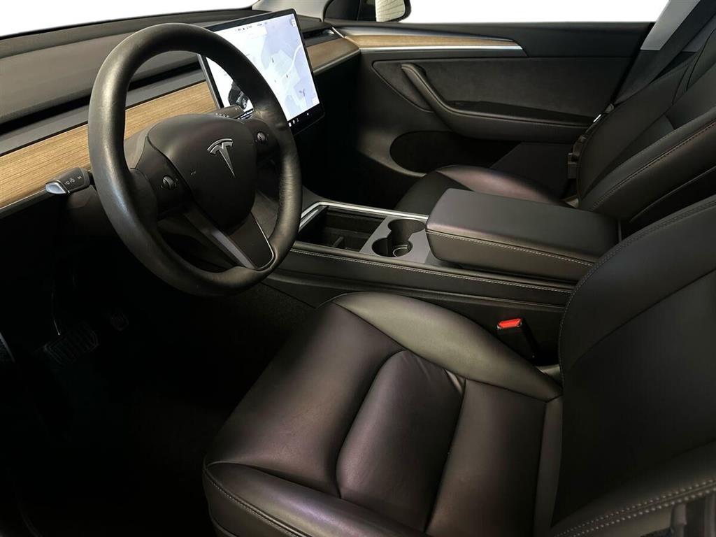 Tesla Model Y Long Range billede 9