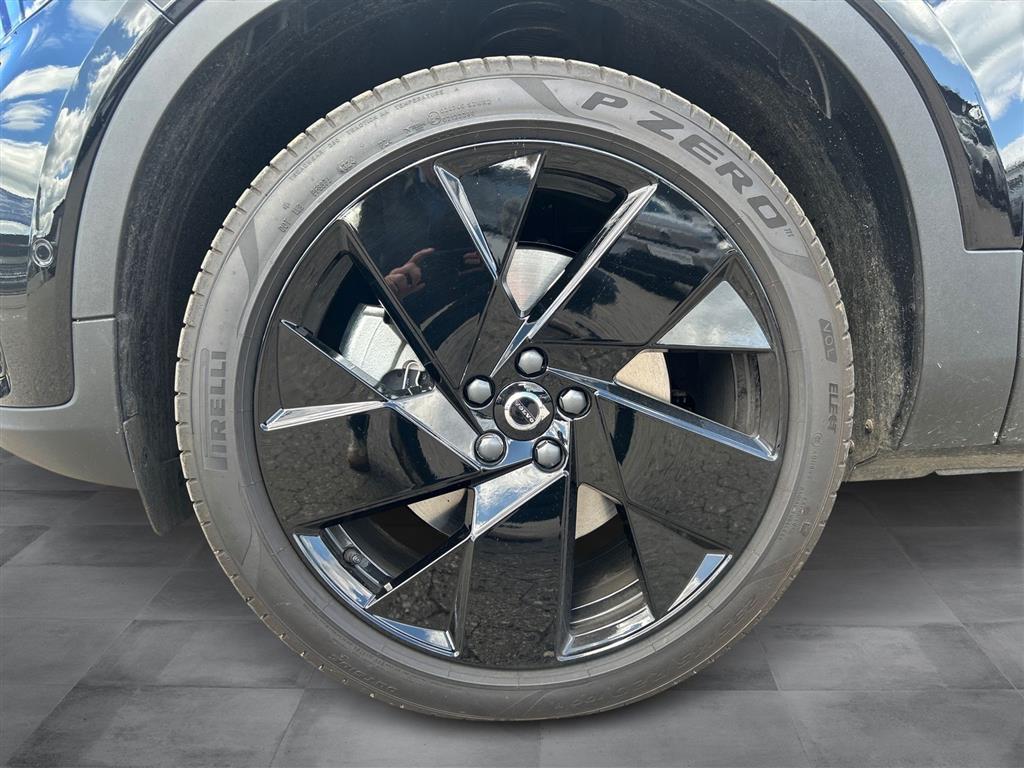 Volvo EX40 Black Edition billede 9