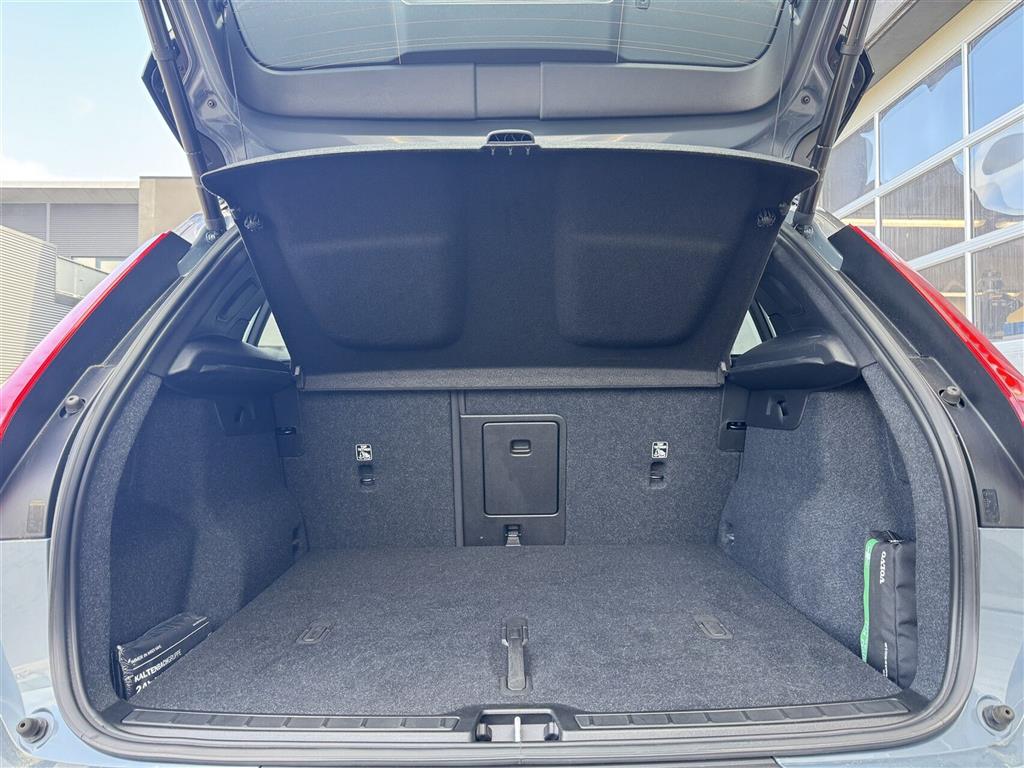 Volvo XC40 Plus billede 13