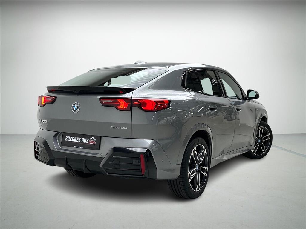 BMW iX2 M-Sport billede 2