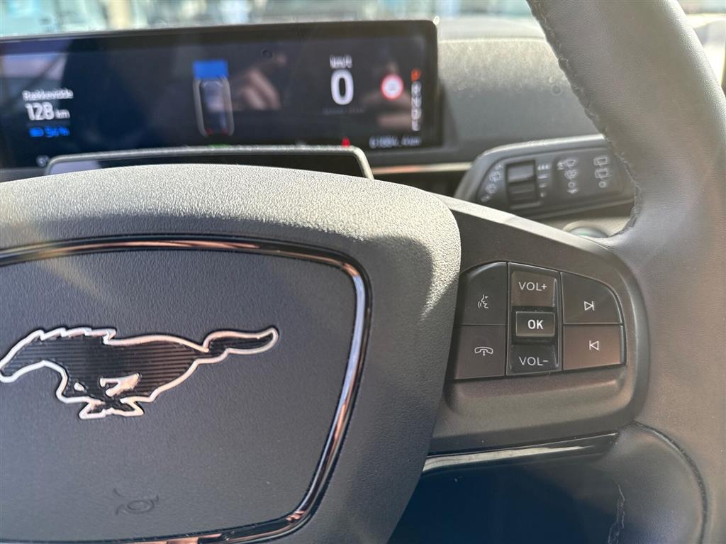 Ford Mustang Mach-E SR billede 18