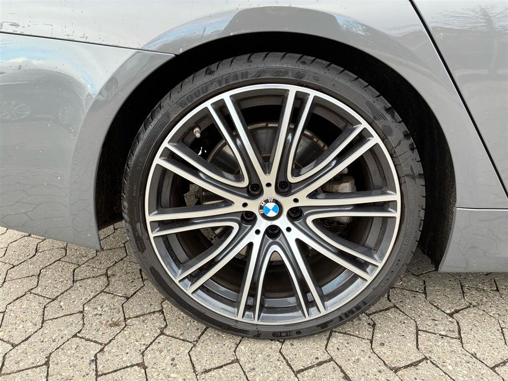 BMW 545e M-Sport billede 8