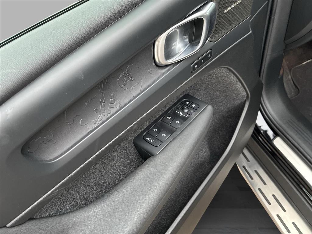 Volvo EX40 Black Edition billede 14