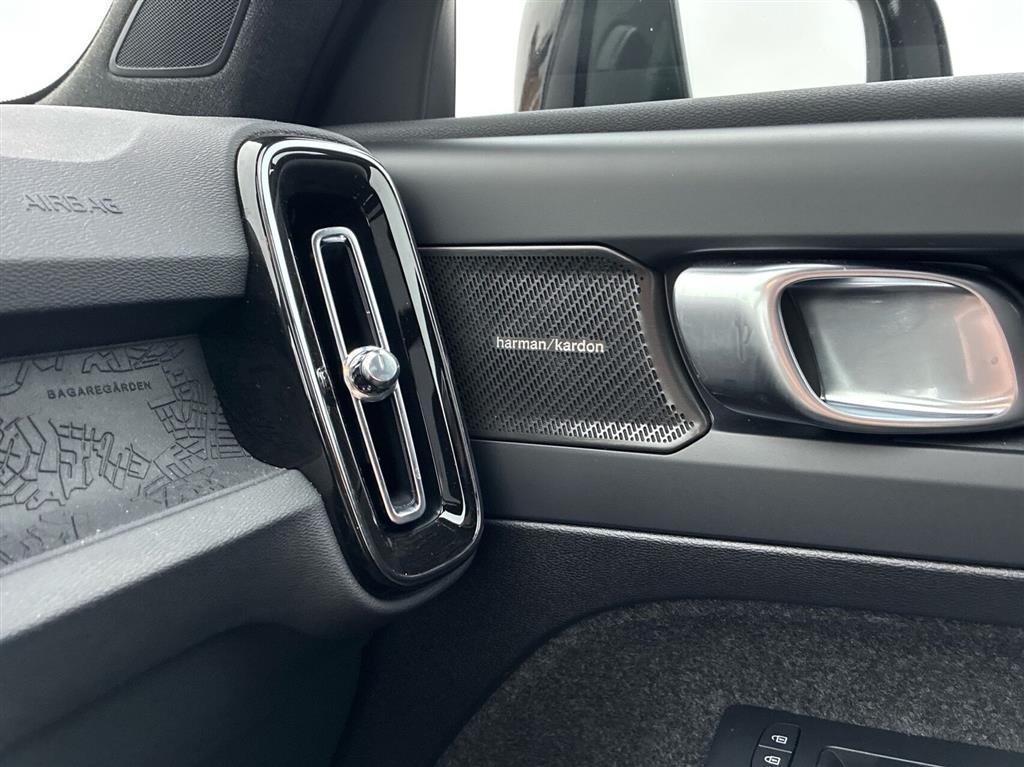 Volvo EX40 Black Edition billede 17