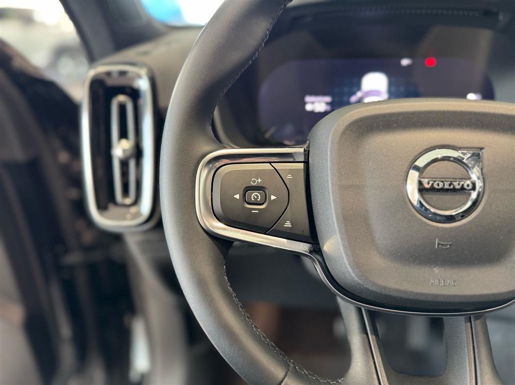 Volvo EX40 Black Edition billede 18