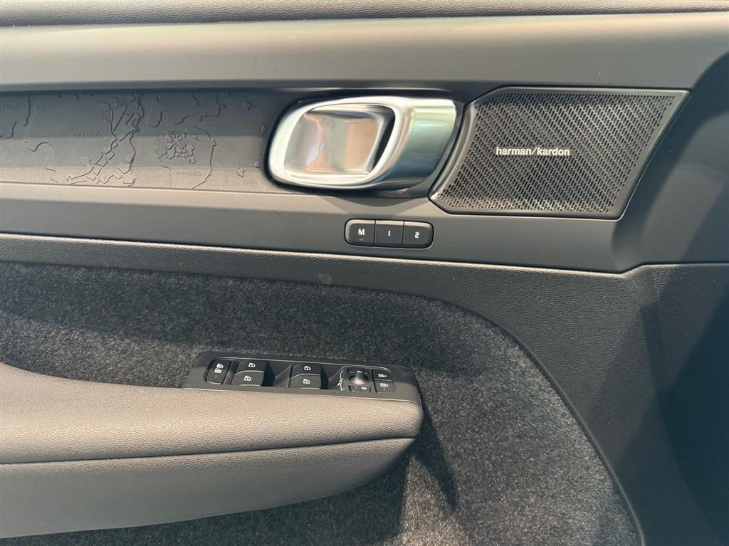 Volvo EX40 Black Edition billede 25