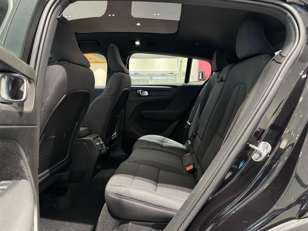 Volvo EC40 Black Edition billede 7