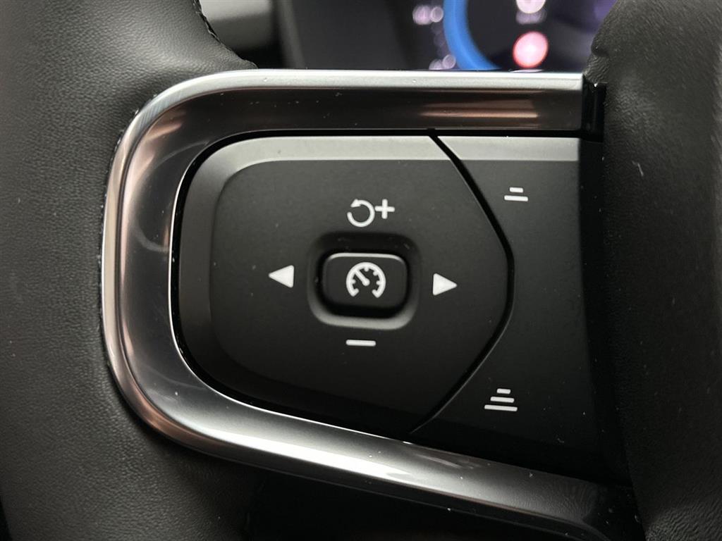 Volvo EX40 Black Edition billede 21