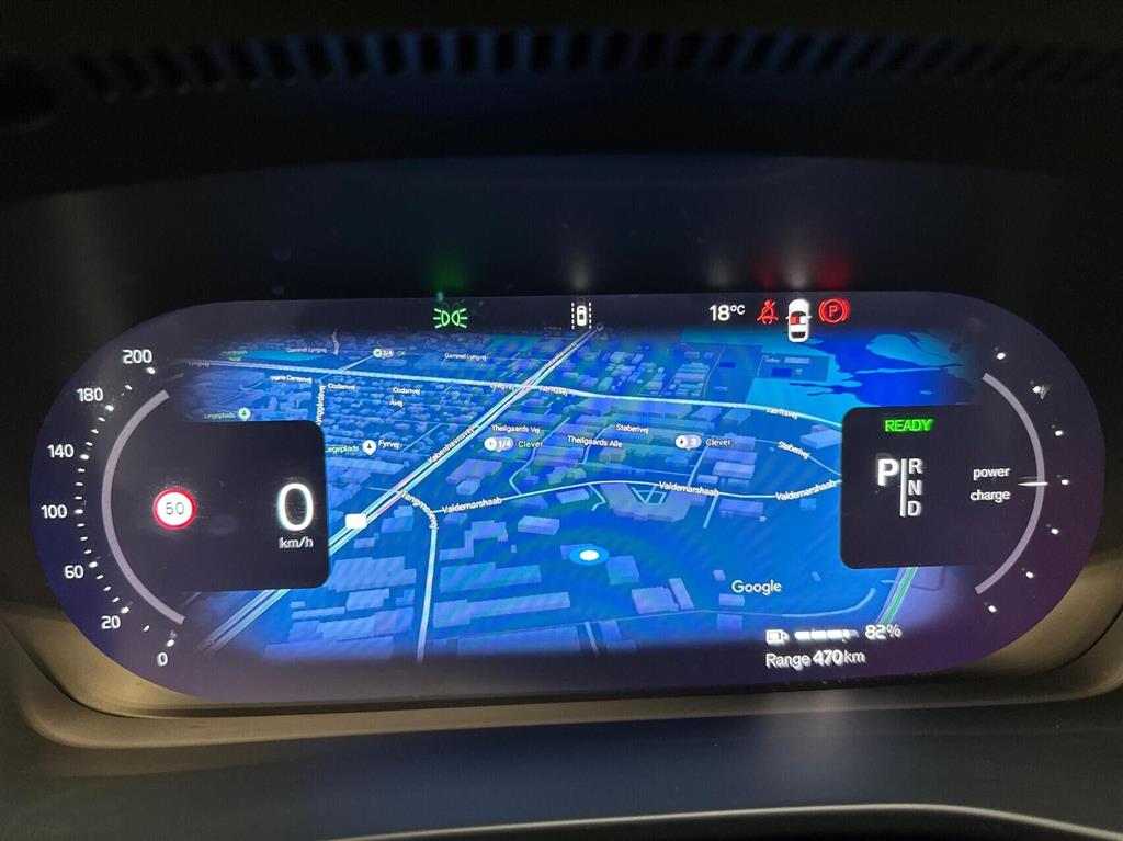 Volvo EC40 Black Edition billede 12