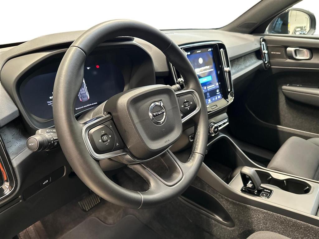 Volvo EC40 Black Edition billede 17