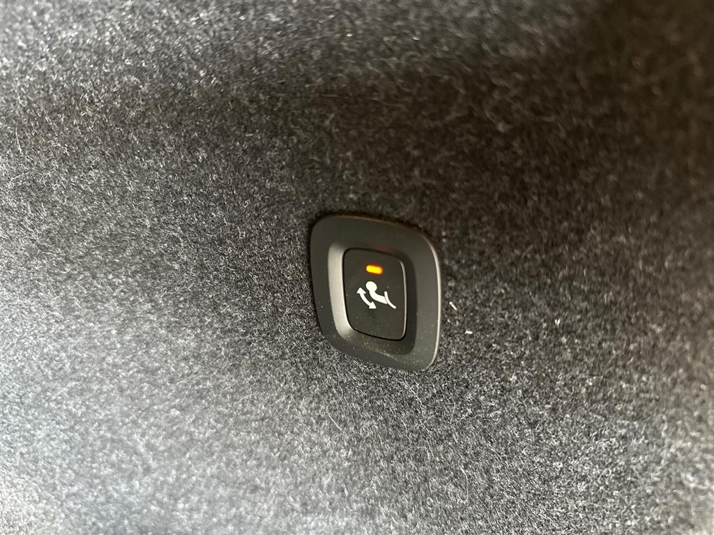 Volvo EC40 Black Edition billede 24