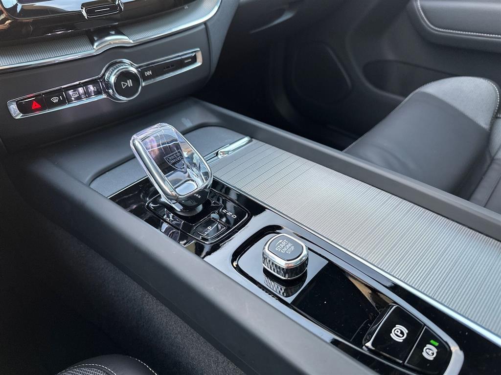 Volvo XC60 Black Edition billede 17