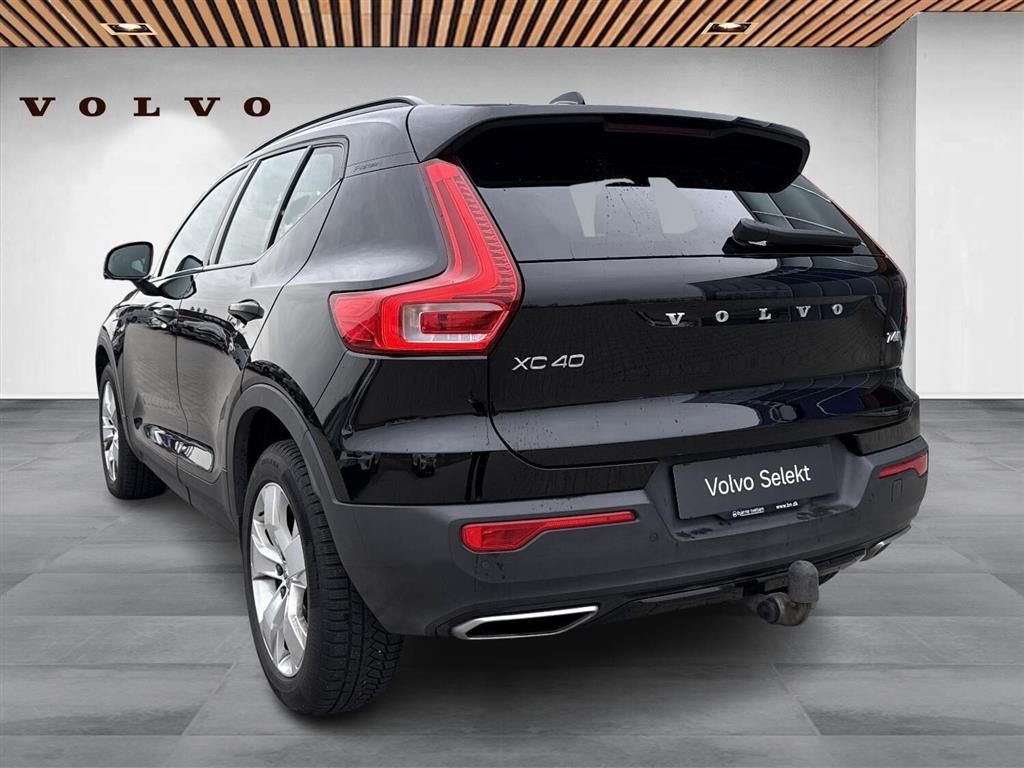 Volvo XC40 R-design billede 2