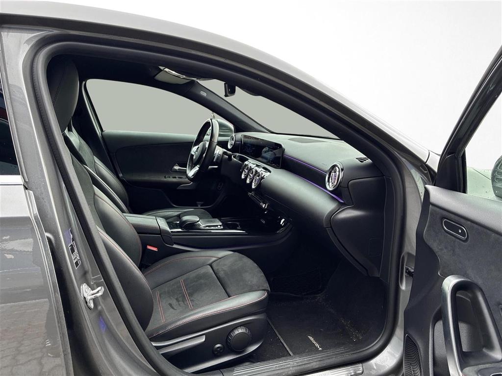 Mercedes-Benz A250 e AMG Line billede 13