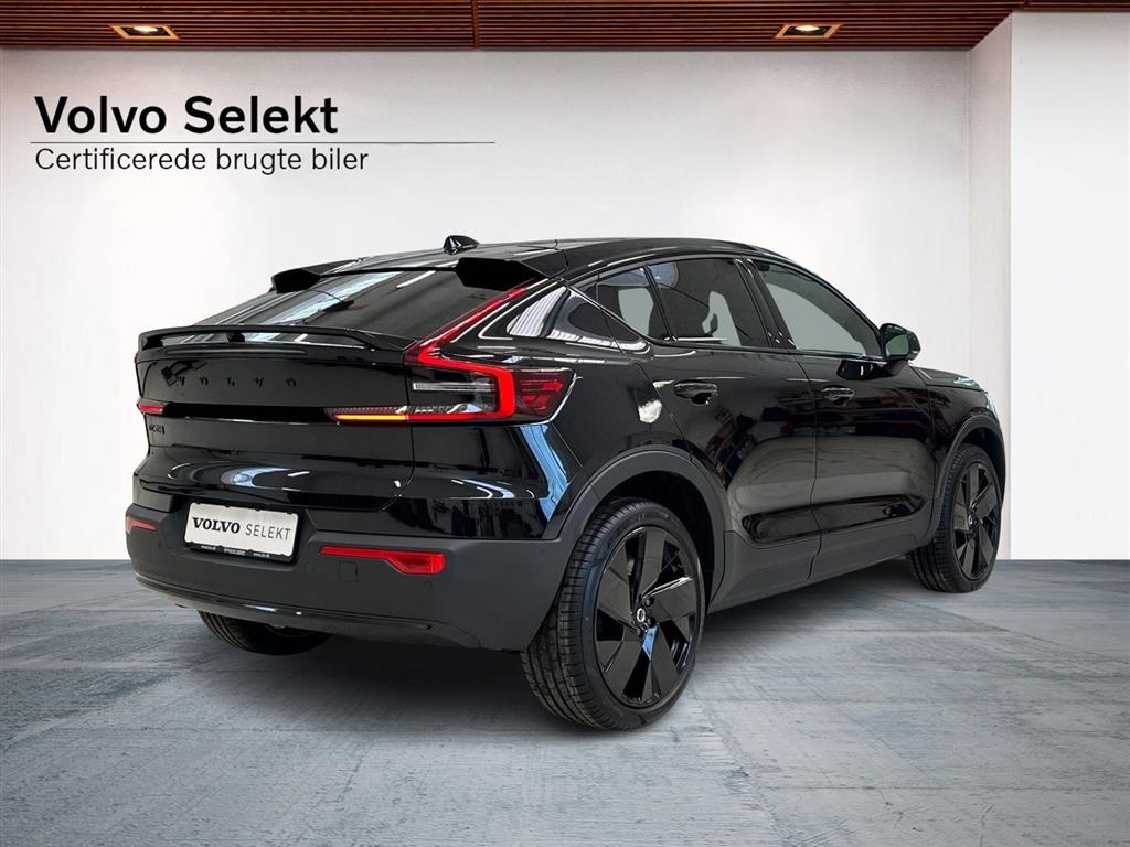 Volvo EC40 Black Edition billede 2