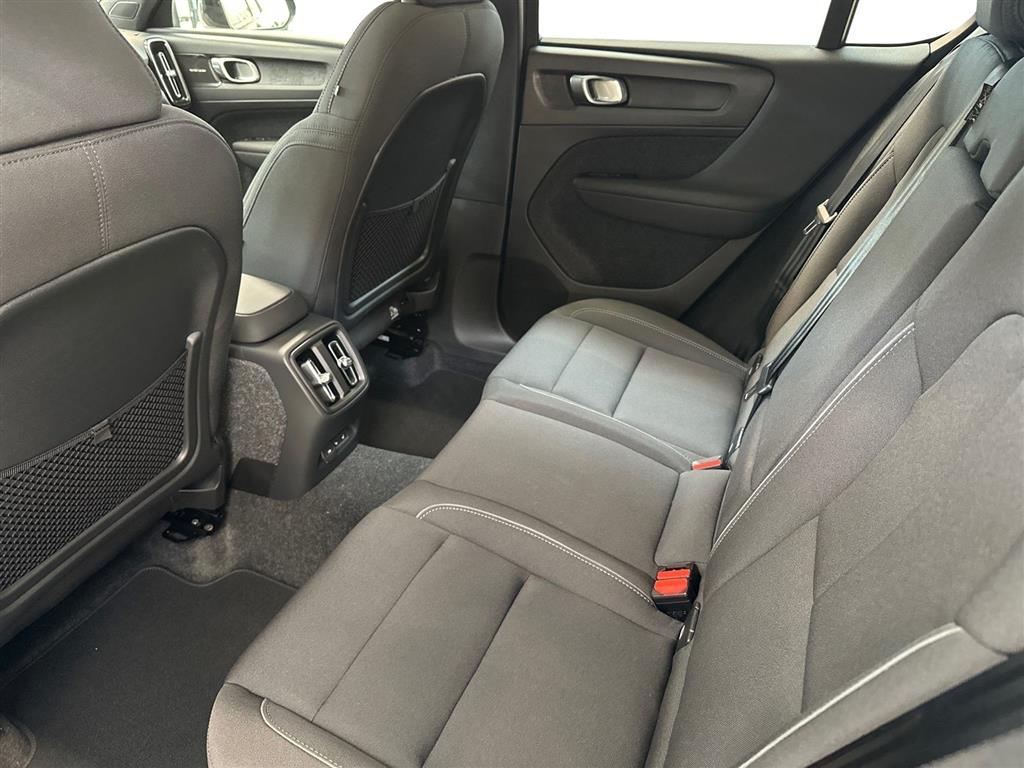 Volvo EC40 Black Edition billede 14