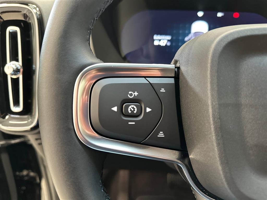 Volvo EC40 Black Edition billede 19