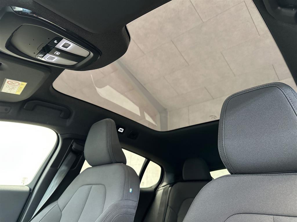 Volvo EC40 Black Edition billede 23