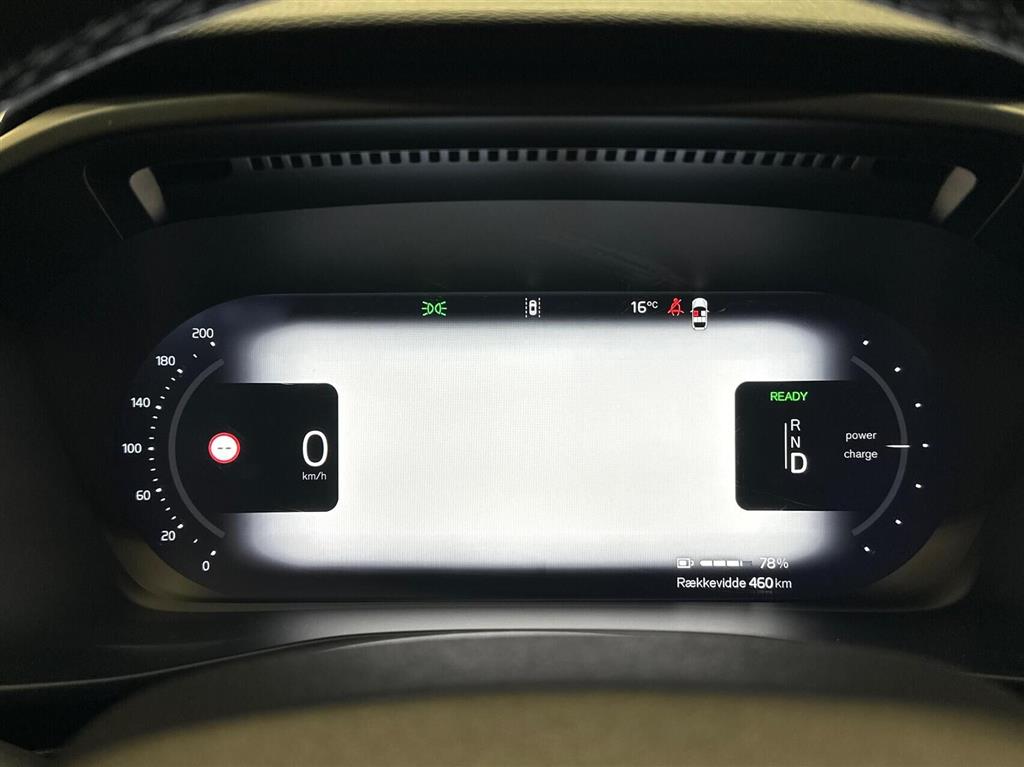 Volvo EC40 Black Edition billede 12