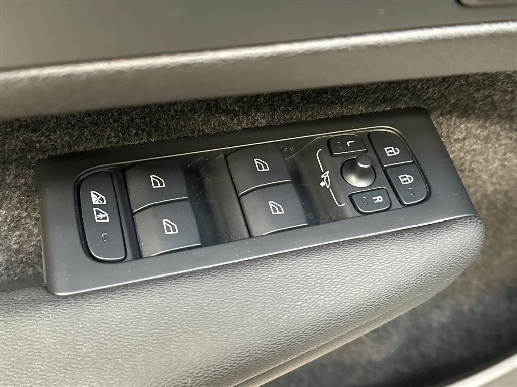 Volvo EC40 Black Edition billede 16