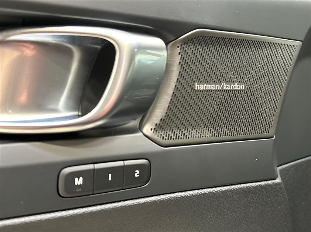 Volvo EC40 Black Edition billede 17