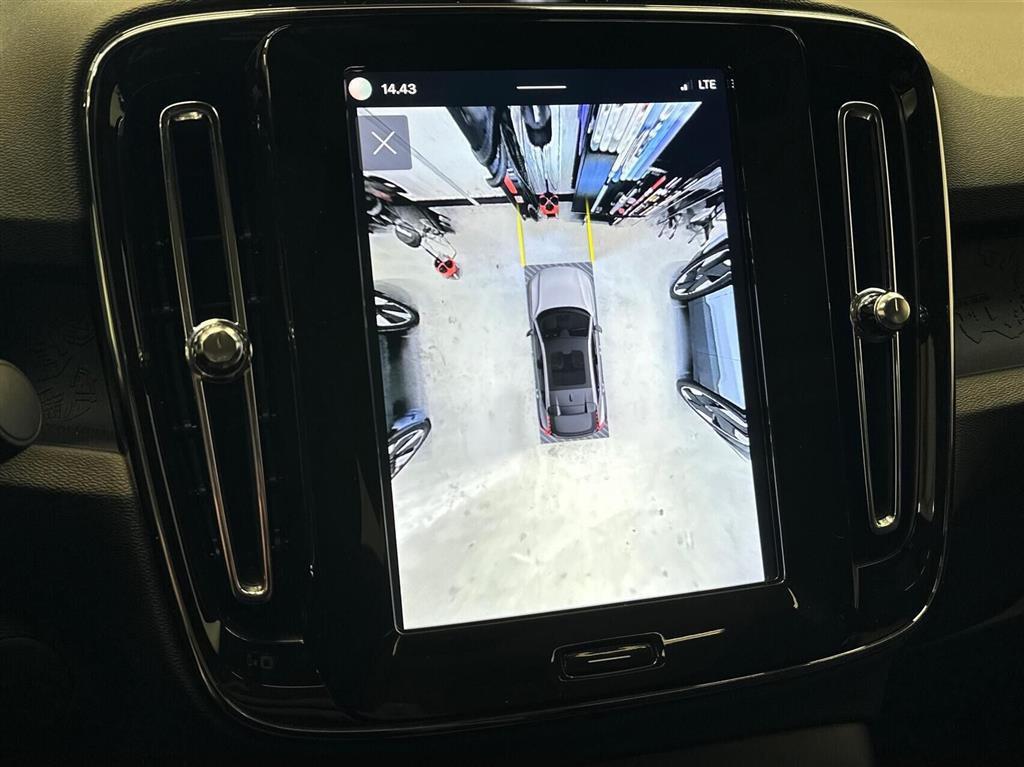 Volvo EC40 Black Edition billede 18