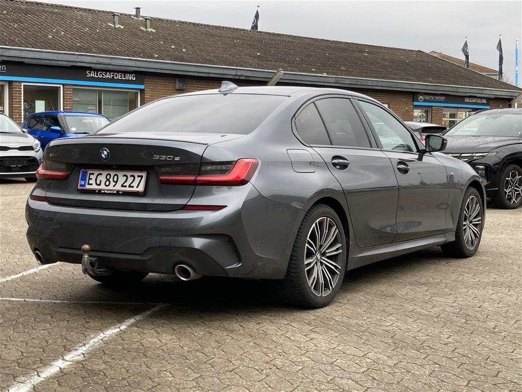 BMW 330e M-Sport billede 2