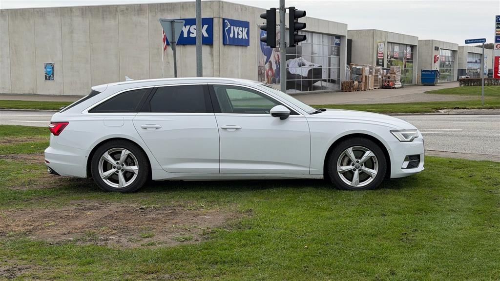 Audi A6 Sport Prestige generic.image 3