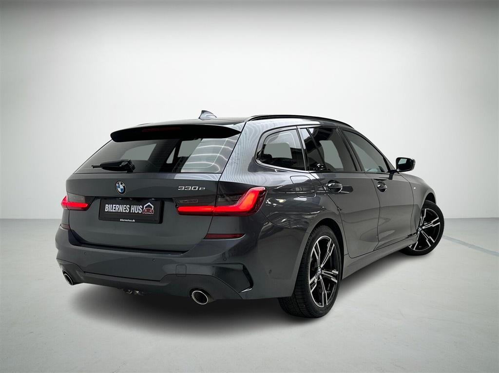 BMW 330e M-Sport billede 2