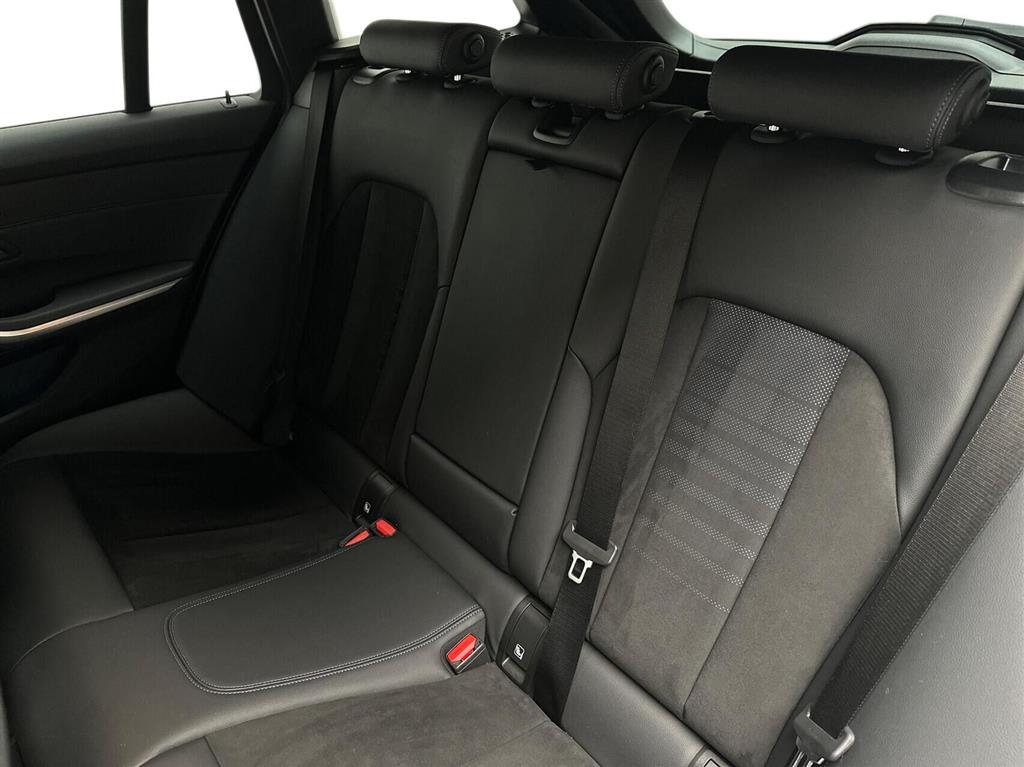 BMW 330e M-Sport billede 13