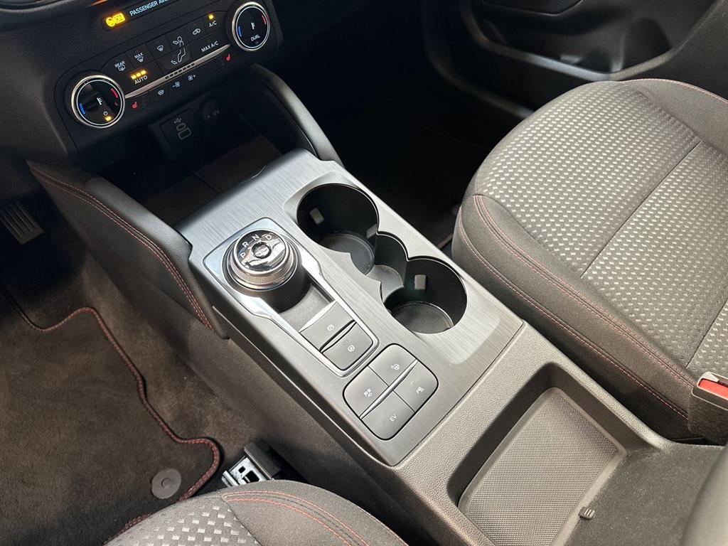 Ford Kuga ST-Line billede 15