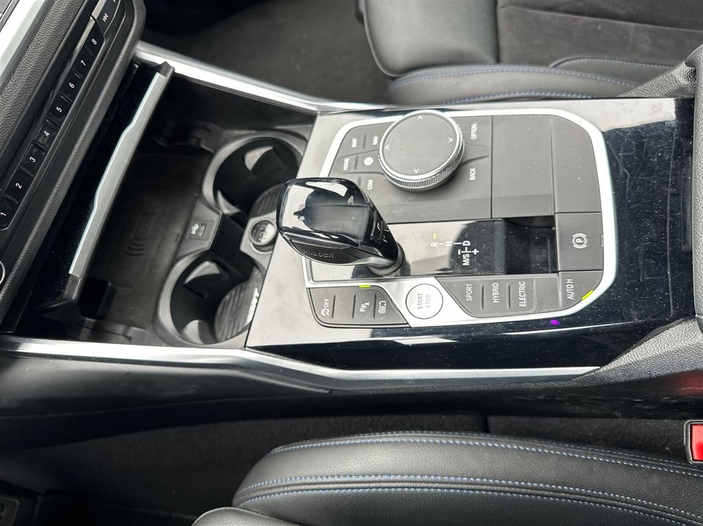 BMW 330e M-Sport billede 15