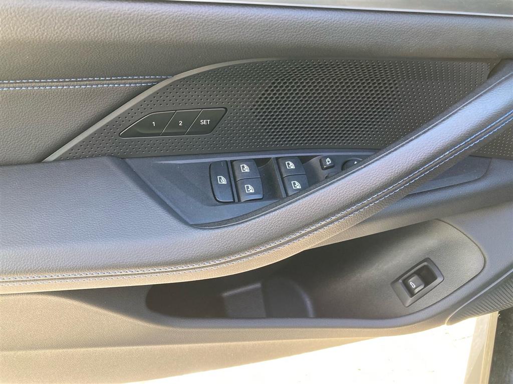 BMW i4 Fully Charged M-Sport billede 18