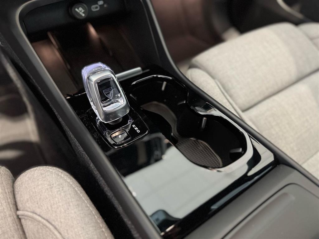 Volvo XC40 Plus billede 21