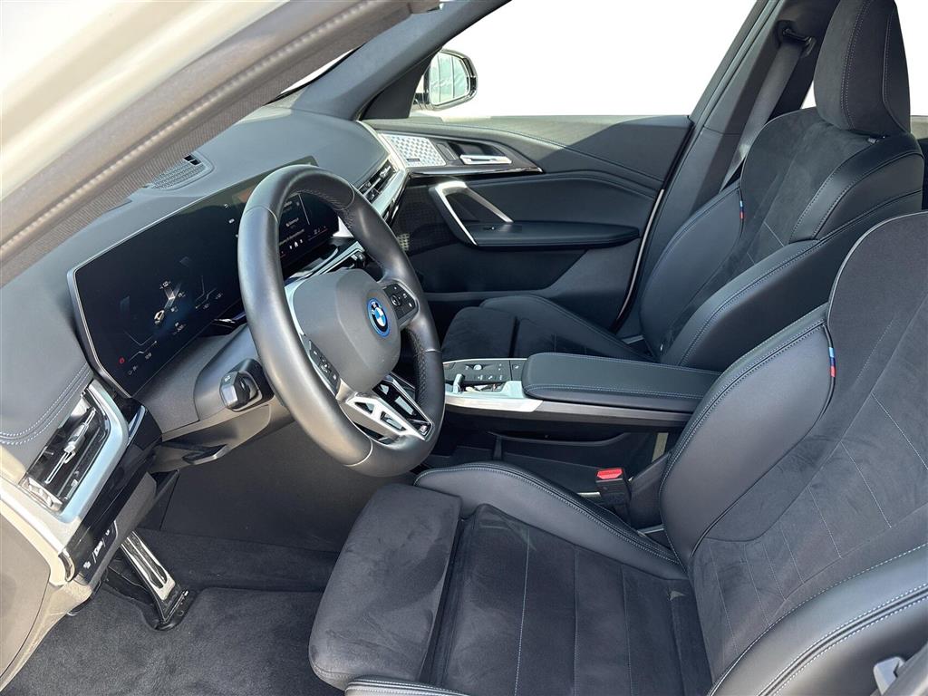 BMW iX1 Fully Charged generic.image 5