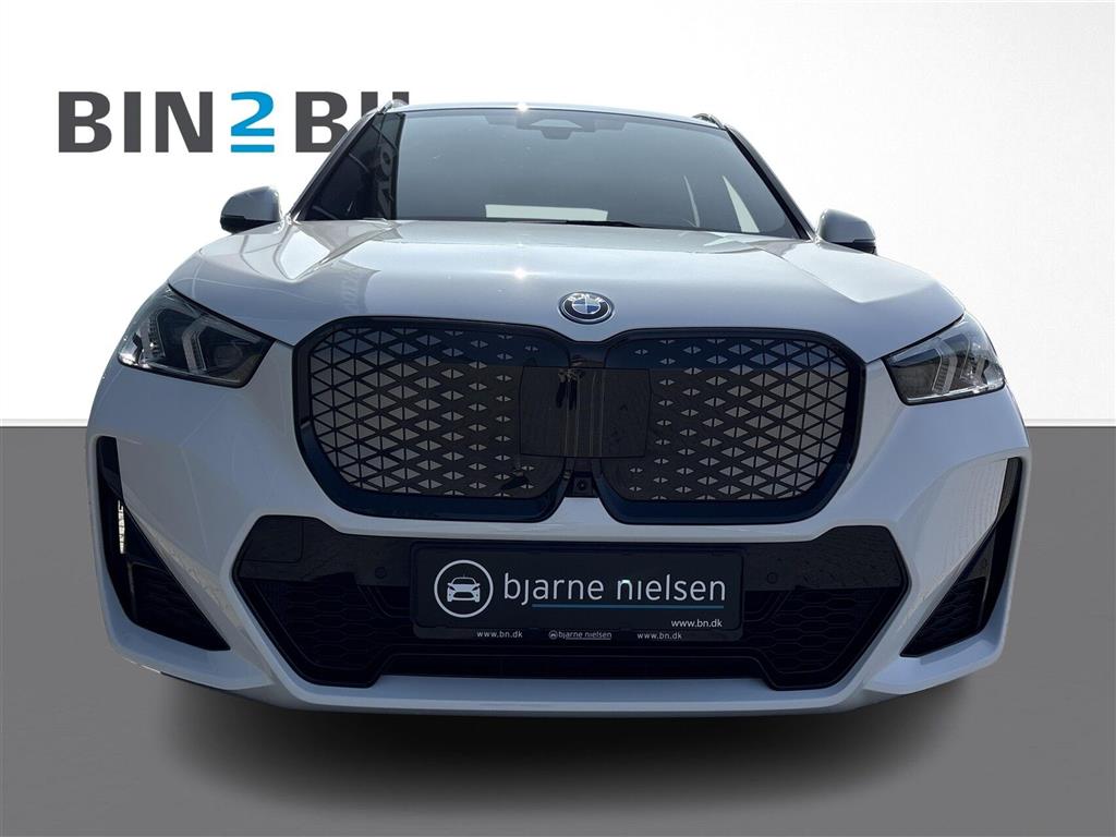 BMW iX1 Fully Charged generic.image 7