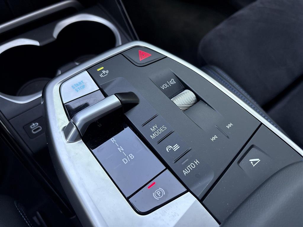 BMW iX1 Fully Charged generic.image 19